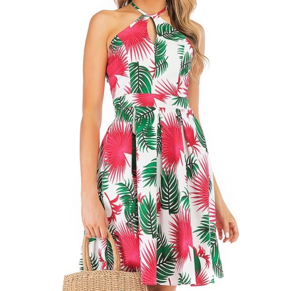 ❤️🌴Palm Keyhole Halter Dress🌴❤️ - Picture 12 of 14